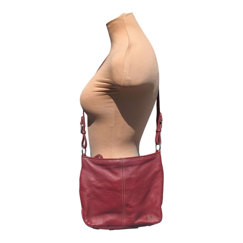 The Sak Red Burgundy Pebbled Leather Crossbody Shoulder Bag Hobo Purse Medium